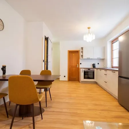 Stylish In Quiet Villa, 4 * פראג