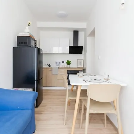 Stylish In Quiet Villa, 4 * פראג