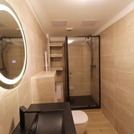 Stylish In Quiet Villa, 4 * פראג