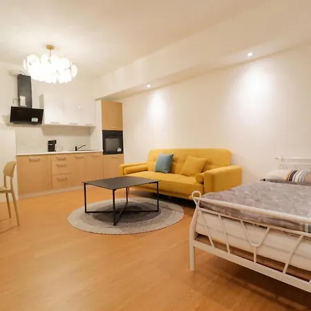Stylish In Quiet Villa, 4 פראג