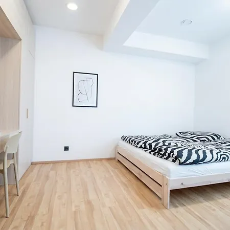Stylish In Quiet Villa, 4 *